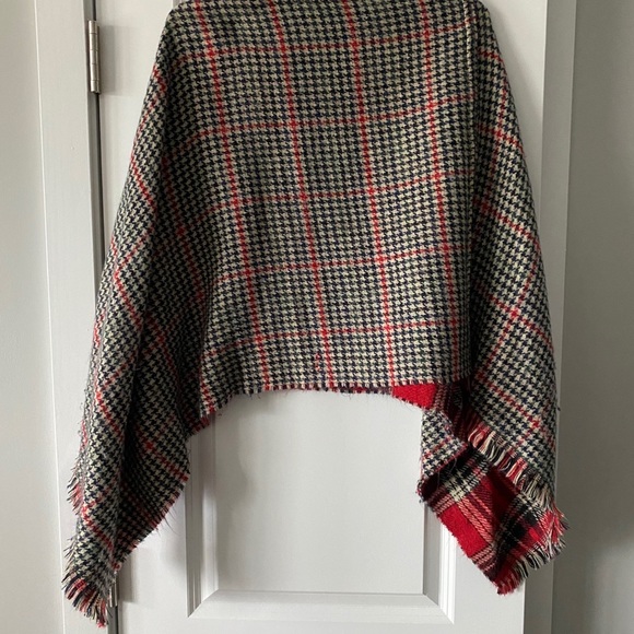 Reversible Wrap! - Picture 2 of 2